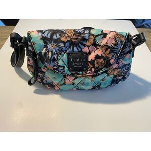 Lulu Sport Floral Crossbody Bag Quilted Lightweight Purse
